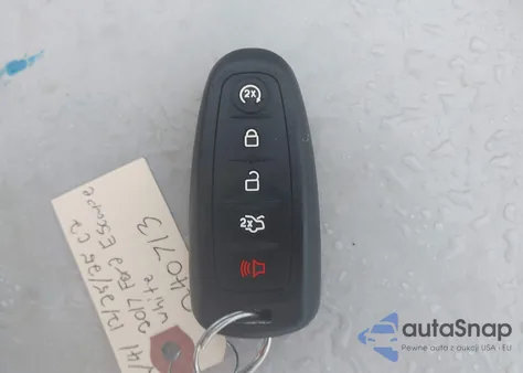 2017 Ford Escape Titanium z USA, uszkodzony, nr VIN 1FMCU9JD0HUC36784